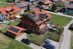 Solaranlage Pflicht, Photovoltaik Module auf Dach